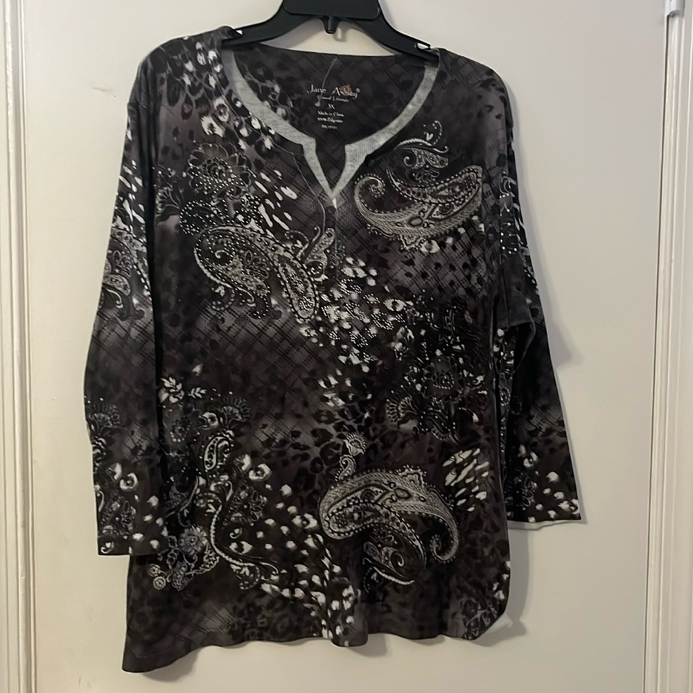 Jane Ashley 3X paisley Black/Gray rhinestone sparkling embellished top